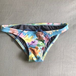 Jolyn Europe bottoms